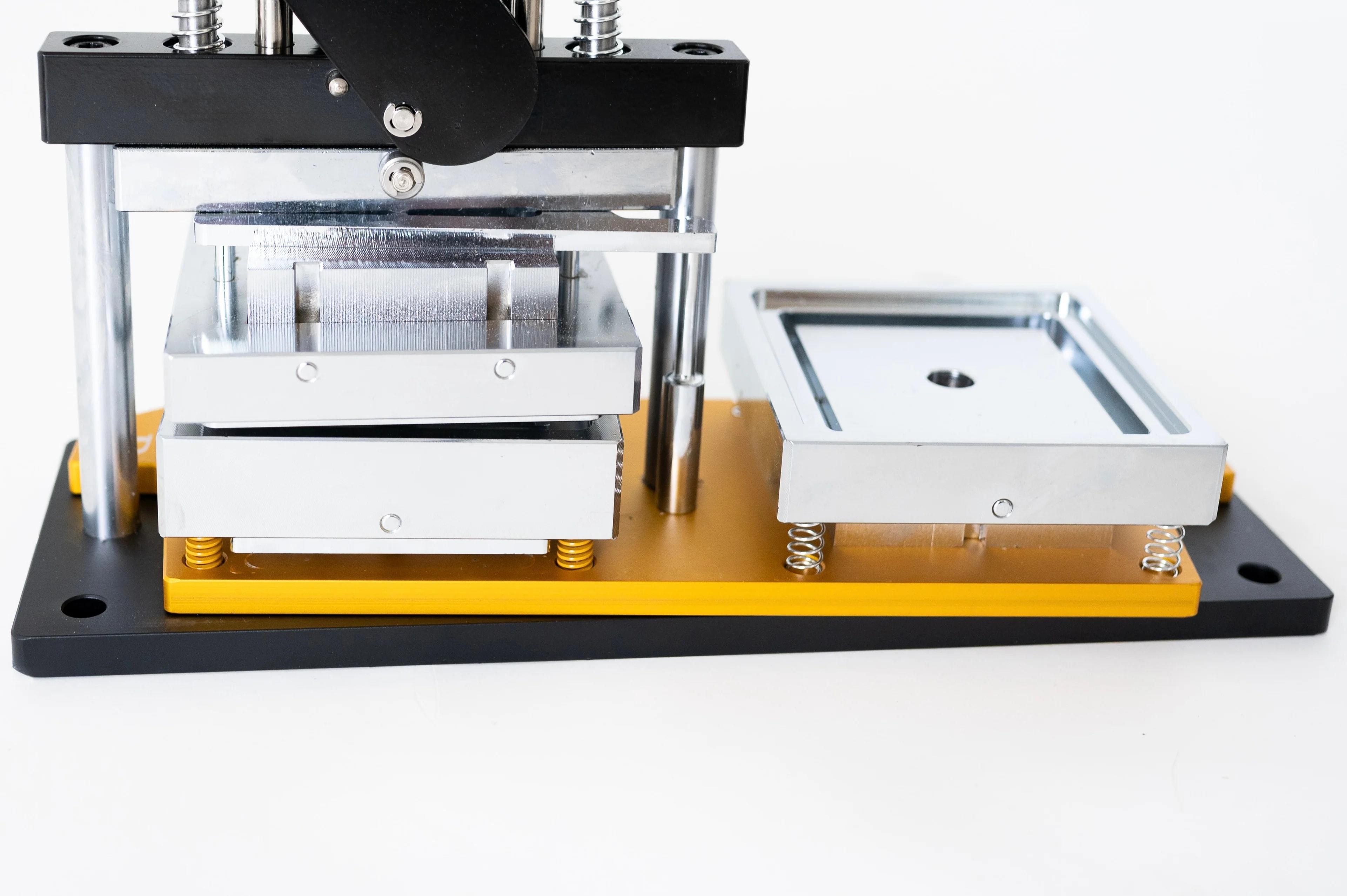 Detail 4 of 2.5 x 2.5 machine